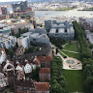 Meet your Posher, Naiya